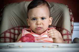 Picky kid who doesn't want to eat!