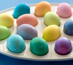 Easter Eggs Natural Easter Egg Dyes - Decorating Easter Eggs