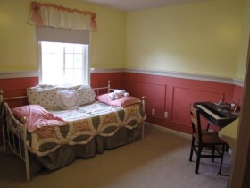 elly's room
