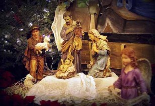 gift-nativity God's Precious Gift