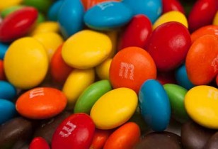 m-and-m-candies M&M Marshmallow Bars