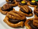 Yummy Cocolate Cinnamon Pretzel Snacks