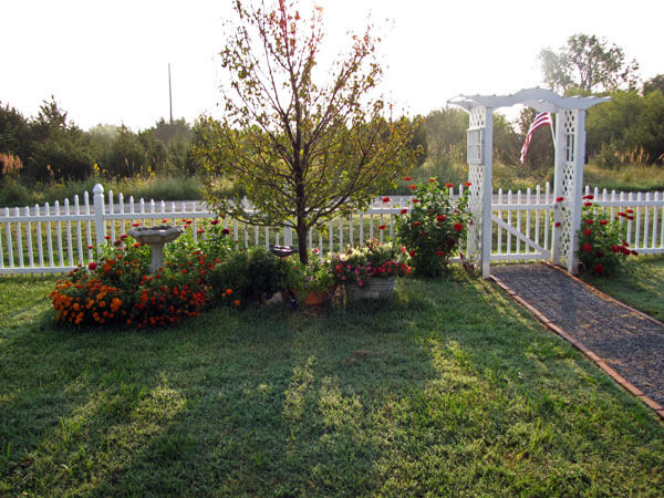 Garden Arbors Made From Recycling Old Windows