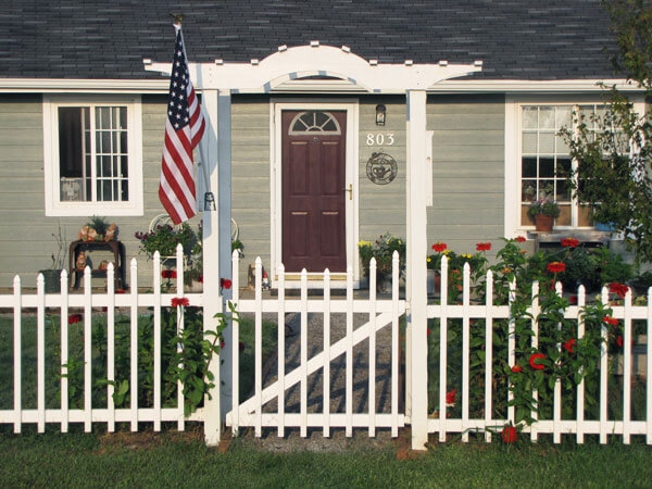 Garden Arbors Made From Recycling Old Windows