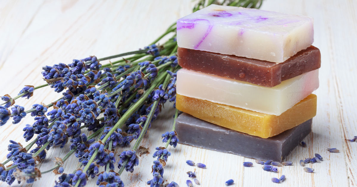 You can make homemade soap easily in your own home in just a few short minutes and you don’t need to be afraid to use lye! This How To Make Soap For Beginners e-course makes it easy!