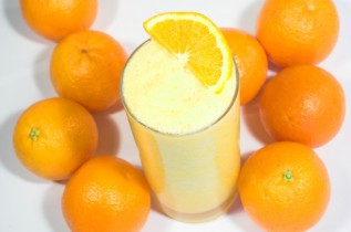 Creamy Orange Shake Recipe - Orange Julius Recipe