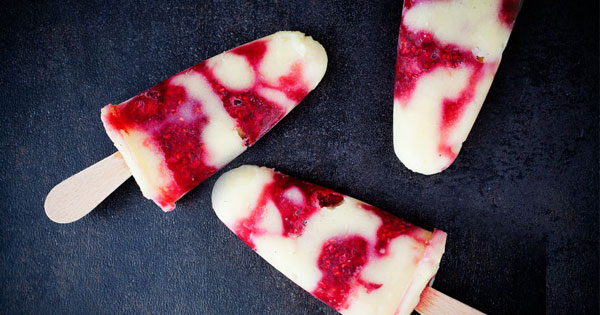 Easy 2 Ingredient Homemade Pudding Pops Recipe