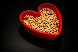 bowl of cherrios