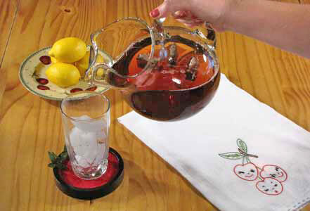 How To Make Sweet Tea - Pour Over Ice In A Glass.