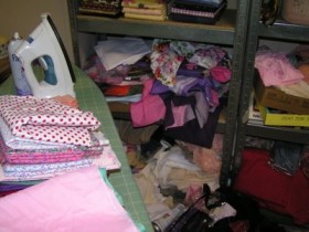 Mom's-sewing-shelf-mess-712098