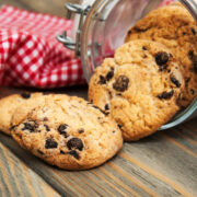 Looking for a quick and easy way to make delicious oatmeal chocolate chip cookies with ingredients you probably already have? Look no further than this recipe! With just 5 minutes of prep time, you can have a batch ready to go in no time. And once your family tastes these mouth-watering cookies, they'll be asking for more!
