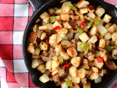 This easy breakfast skillet recipe is a hearty classic breakfast recipe your family is sure to love! Breakfast skillets are tasty and easily adaptable, so you can customize them for your family's tastes! They're great served for breakfast or dinner, so don't be afraid to make it an evening meal!