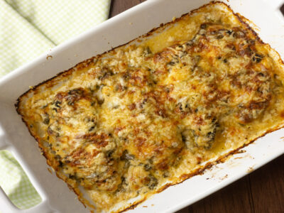 This chicken spinach casserole recipe makes a rich and delicious Italian style chicken dinner your family will love! With just 15 minutes prep time, you can serve a tasty restaurant-quality meal without spending a fortune! You'll be surprised how easy it is!