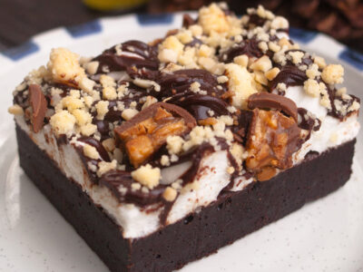 This easy rocky road brownies recipe is a quick and easy way to serve delicious fudge brownies in the style of rocky road ice cream!