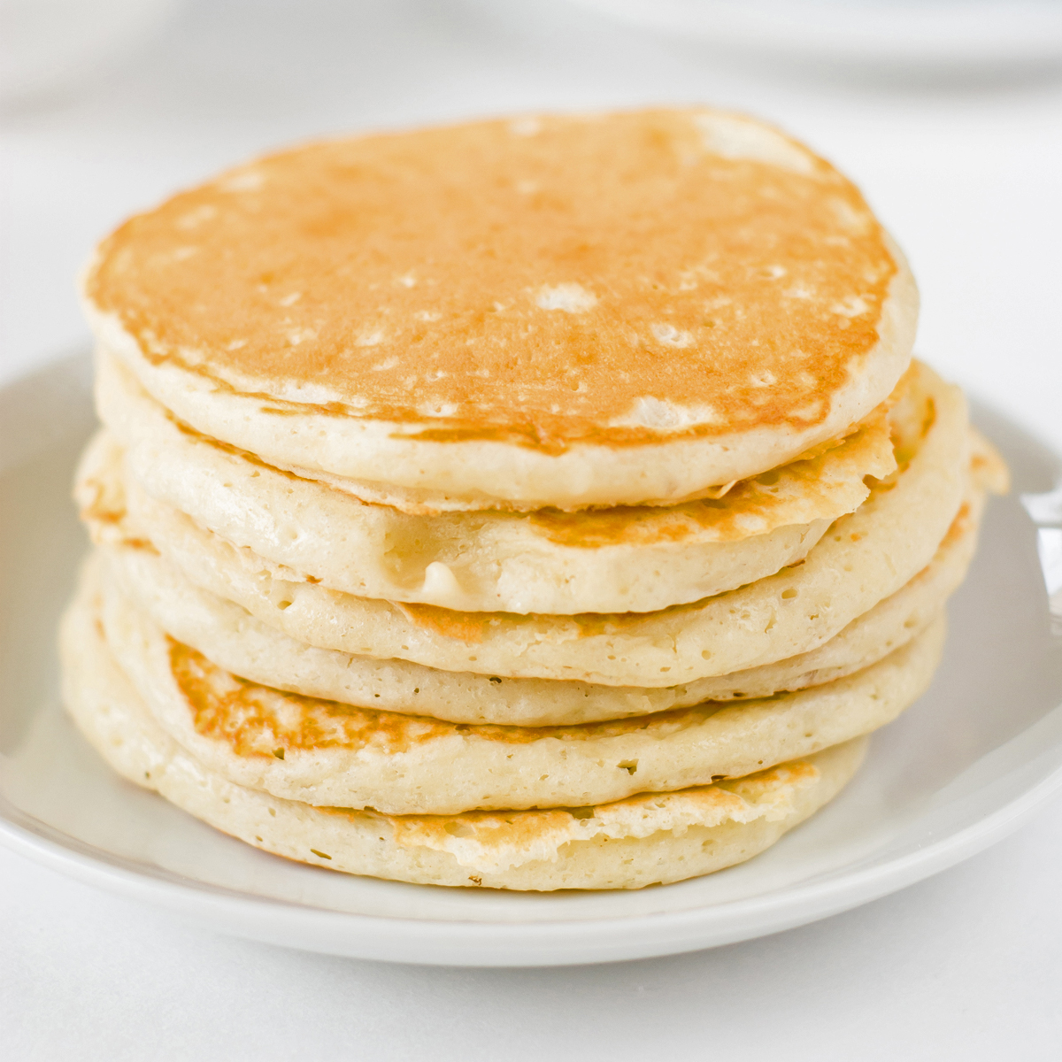 amatør halstørklæde enhed Easy Homemade Pancakes Recipe - Living On A Dime