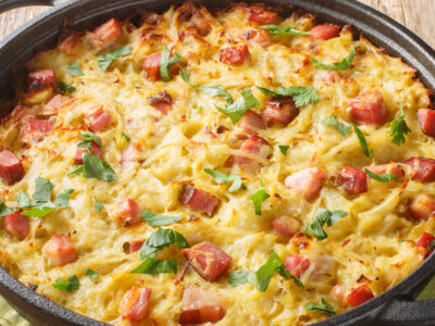 This ham and noodles casserole recipe is quick and easy and kids love it! Just 5 minutes preparation for a tasty meal without a lot of work!