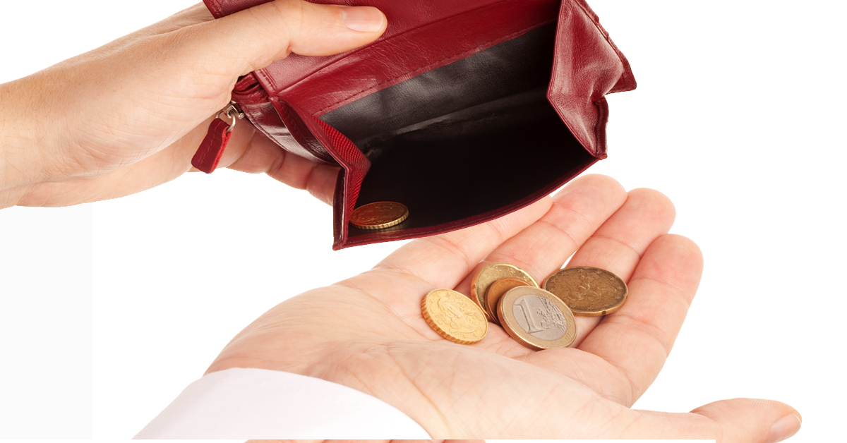 Some of the most common goals people have are to get organized and get out of debt but it can be difficult to know how to start. These easy tips will help!