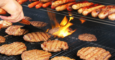 Here are 10 ways to serve hamburgers and hot dogs including easy ideas and recipes for different and yummy variations that will spruce up those burgers and dogs!