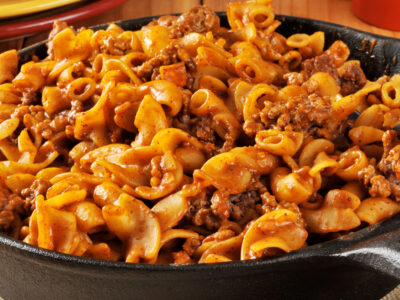 This Homemade Hamburger Helper Recipe is a quick and easy one pan meal you can make in just 10 minutes!! Families and picky eaters love it!