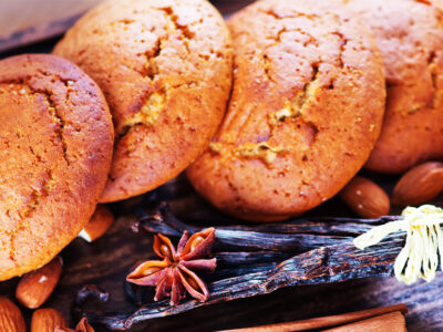 This pumpkin cookies recipe is an easy spice cookie that everyone will love! It's a great fall treat that you can use as an after school snack for the kids!