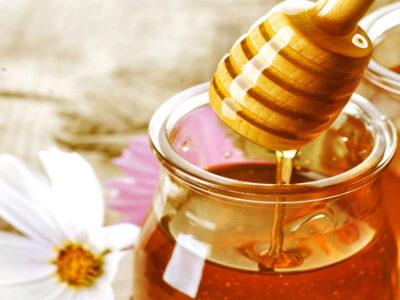 This Texas Roadhouse Cinnamon Honey Butter Recipe makes the best honey butter! If you love Texas Roadhouse cinnamon butter you will love this light and fluffy honey butter that goes with with any dinner roll.